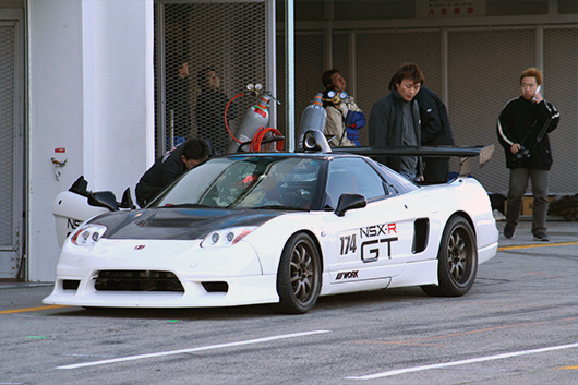 2002 model NSX-R Type GT; Color: Championship White
